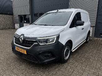 krockskadad bil bedrijf Renault Kangoo 1.5 Bleu DCI AIRCO / CRUISE / NAVI / PDC 2023/6