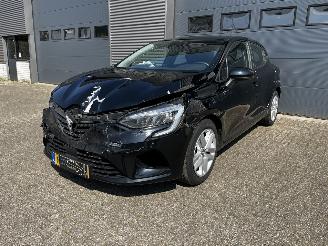 Auto incidentate Renault Clio 1.0 TCe NAVI / CRUISE / PDC 2022/2
