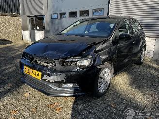 krockskadad bil auto Volkswagen Polo 1.2TSI 5 DEURS AIRCO / NAVI / CRUISE 2014/10
