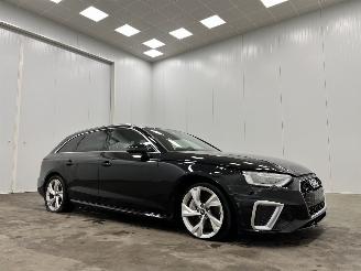 Voiture accidenté Audi A4 Avant 45 TFSI Quattro S-Tronic S-Line Panoramadak 2024/1