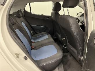 Hyundai I-10 1.0i Go! 5-drs Navi Airco picture 10