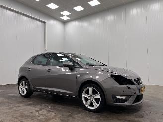 damaged passenger cars Seat Ibiza 1.0 TSI Connect 5-drs Navi Clima 2015/10