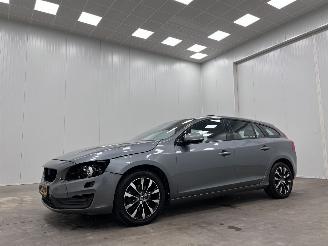 Volvo V-60 1.5 T3 Autom. Polar+ Dynamic Navi Clima picture 4