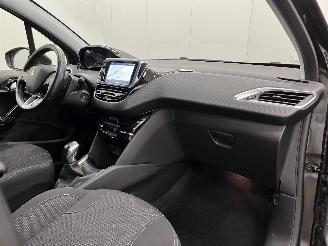 Peugeot 208 1.2 PureTech Allure 5-drs Navi Clima picture 12