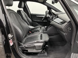 BMW 2-serie 216d Autom. High Executive Navi Clima picture 9