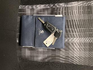 Peugeot 108 1.0 e-VTi Active 5-drs Airco picture 13