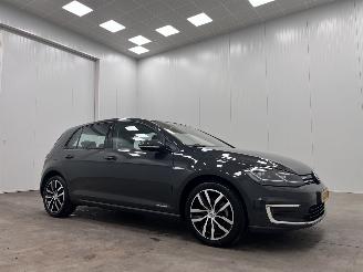 uszkodzony samochody osobowe Volkswagen e-Golf Edition 5-drs Navi Clima 2019/8