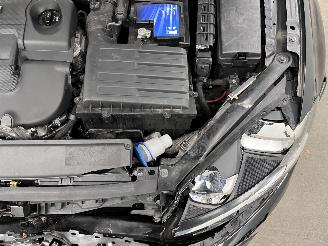 Volkswagen Golf 2.0 TDI GTD Panoramadak Navi Clima picture 17