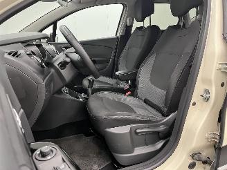 Renault Captur 0.9 TCe Dynamique Navi Clima picture 8