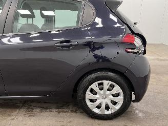 Peugeot 208 1.2 PureTech 5-drs Navi Airco picture 15