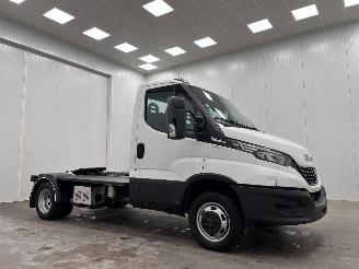 Schade bestelwagen Iveco Daily 40-180 Hi-Matic BE-Trekker Navi Clima 2020/6