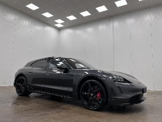krockskadad bil auto Porsche Taycan 4S Cross Tourismo 2022/1
