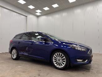 Unfallwagen Ford Focus Wagon 1.0 First Edition Navi Clima 2014/11