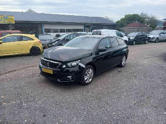 škoda osobní automobily Peugeot 308 308 SW (L4/L9/LC/LJ/LR) Combi 5-drs 1.2 12V e-THP PureTech 110 (EB2ADT(H 2020/1