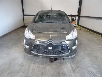demontáž osobní automobily Citroën DS3 CABRIO 1.6 VTI 2013/10