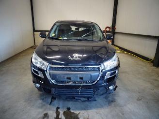 Salvage car Peugeot 4008 1.6 HDI 4X4 2013/11