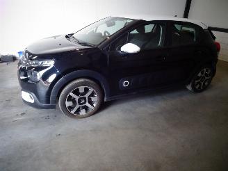Salvage car Citroën C3 1.2 VTI 2017/3