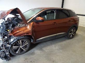 Salvage car Peugeot 3008 1.5 HDI 2019/4