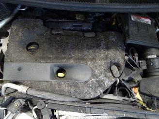 Peugeot 5008 2.0 HDI picture 5