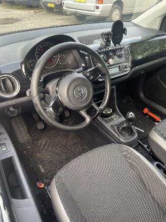 Volkswagen Up! 1.0 MPI picture 5