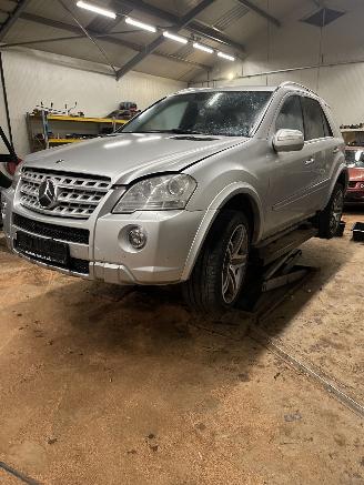 Uttjänta bilar auto Mercedes ML ML 320 CDI 4 matic AMG UITGEVOERD 2009/1