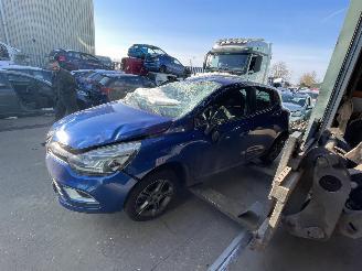 Sloopauto Renault Clio 0,9 TCE GT line 2016/1