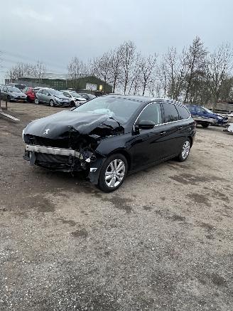 Autoverwertung Peugeot 308 1.6 blue hdi 2015/1