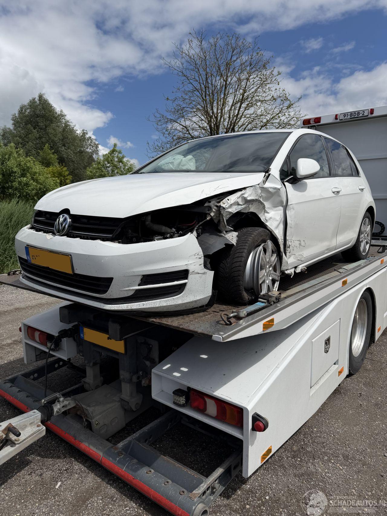 Volkswagen Golf 1.2 Tsi