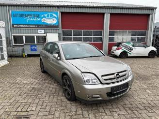 Uttjänta bilar auto Opel Signum Signum (F48), Hatchback 5-drs, 2003 / 2008 2.2 Direct 16V 2004/10