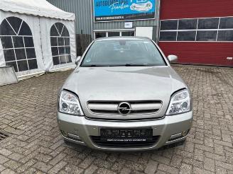 Opel Signum Signum (F48), Hatchback 5-drs, 2003 / 2008 2.2 Direct 16V picture 2