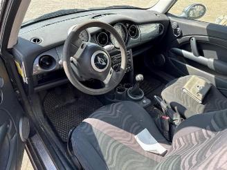 Mini Cooper Mini One/Cooper (R50), Hatchback, 2001 / 2007 1.6 16V One picture 4