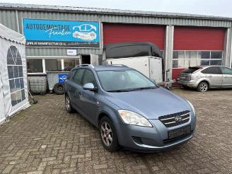 Coche siniestrado Kia Cee d Cee'd Sporty Wagon (EDF), Combi, 2007 / 2012 1.4 16V 2008/3