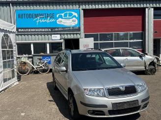 Sloopauto Skoda Fabia Fabia (6Y5), Combi 5-drs, 2000 / 2007 2.0i 2007/3