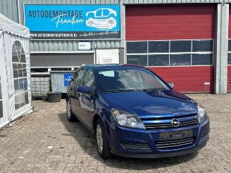 Vrakbiler auto Opel Astra Astra H (L48), Hatchback 5-drs, 2004 / 2010 1.6 16V Twinport 2004/5