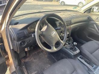 Volkswagen Passat Passat Variant (3B6), Combi, 2000 / 2005 2.0 picture 4