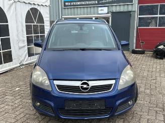 Opel Zafira Zafira (M75), MPV, 2005 / 2015 2.2 16V Direct Ecotec picture 2
