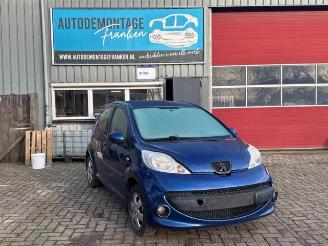 Salvage car Peugeot 107 107, Hatchback, 2005 / 2014 1.0 12V 2008/9