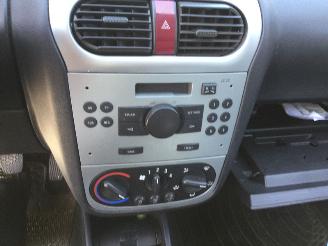 Opel Corsa  picture 9