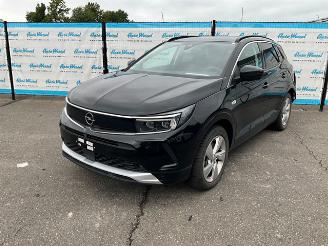 skadebil auto Opel Grandland 1.6 Ultimate Plug-in Hybrid 2024/8