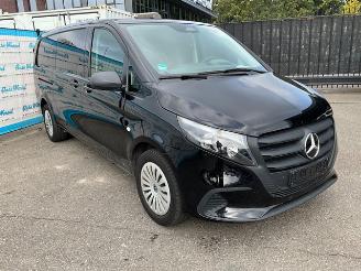 krockskadad bil bedrijf Mercedes Vito KA Pro XXL 2024/12