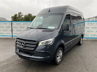 Vaurioauto  commercial vehicles Mercedes Sprinter 317 KA L2H2 2024/12