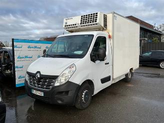 krockskadad bil vrachtwagen Renault Master 2.3 Koelwagen 2019/11