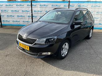 damaged passenger cars Skoda Fabia 1.2 TSi Combi Ambition Business 2017/6
