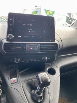 Opel Combo Edition 1.5 CDTi (96kW) AC Trekhaak picture 14