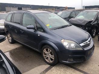 skadebil auto Opel Zafira  2007/1