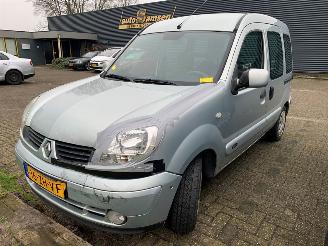 Damaged car Renault Kangoo  2007/5