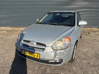 Schadeauto Hyundai Accent  2006/9