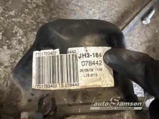 Renault Modus Modus/Grand Modus (JP), MPV, 2004 / 2012 1.2 16V TCE 100 picture 15