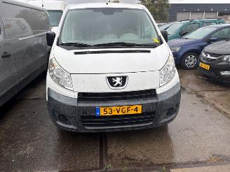 krockskadad bil auto Peugeot Expert  2007/5