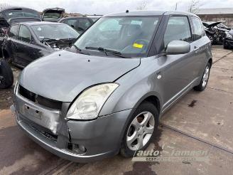 Auto da rottamare Suzuki Swift Swift (ZA/ZC/ZD1/2/3/9), Hatchback, 2005 / 2011 1.5 VVT 16V 2005/8
